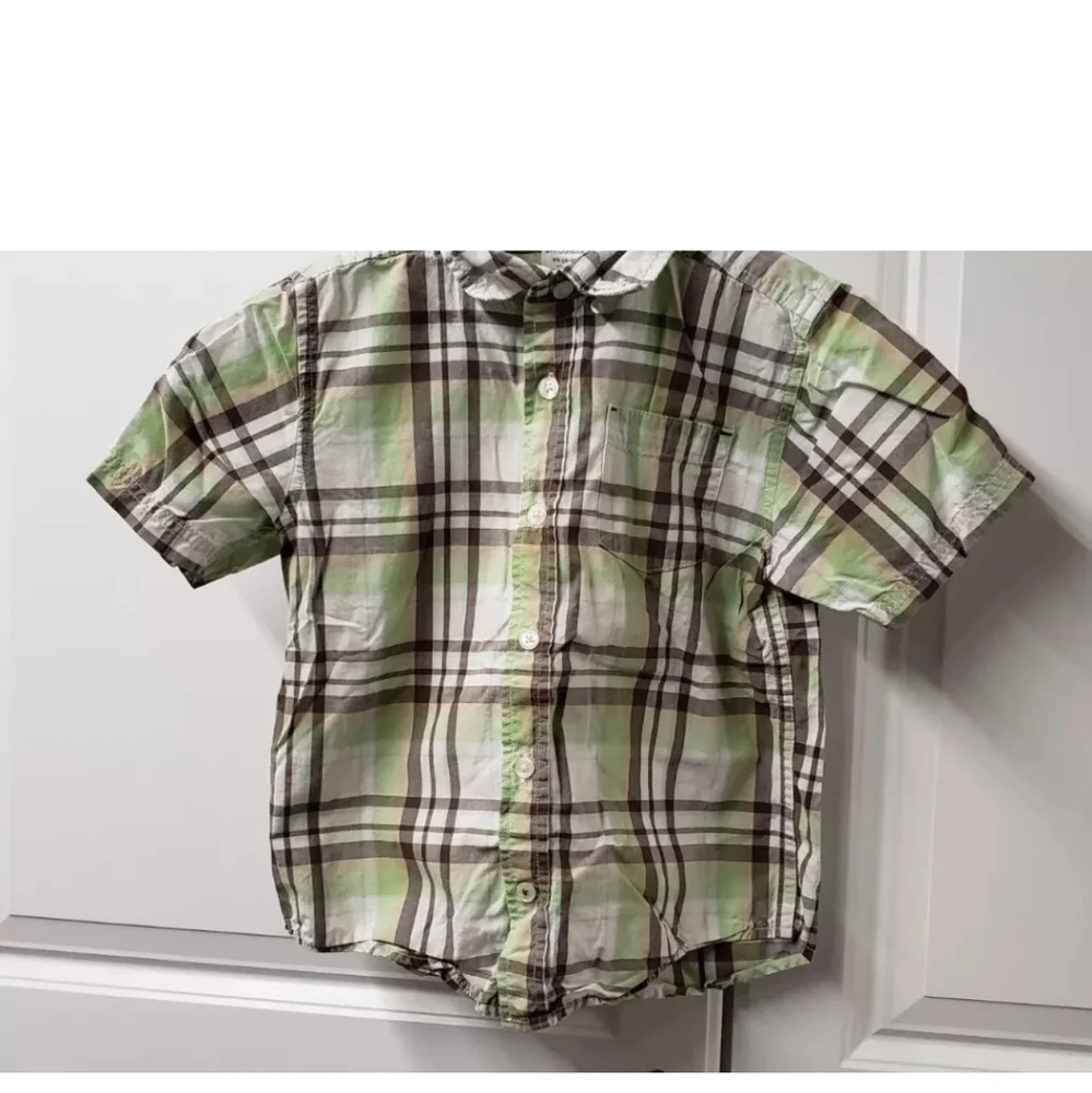 Gymboree Boys Button Up Shirt Size: XS 3-4 Short Sleeve